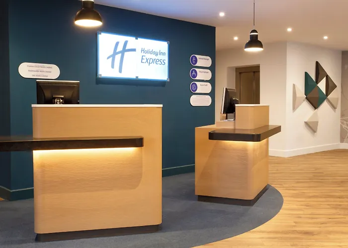Holiday Inn Express Cheltenham Town Centre By Ihg